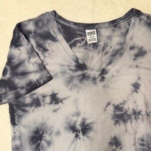 PINK Victoria's Secret Tie-Dye V-Neck Top - Black and White